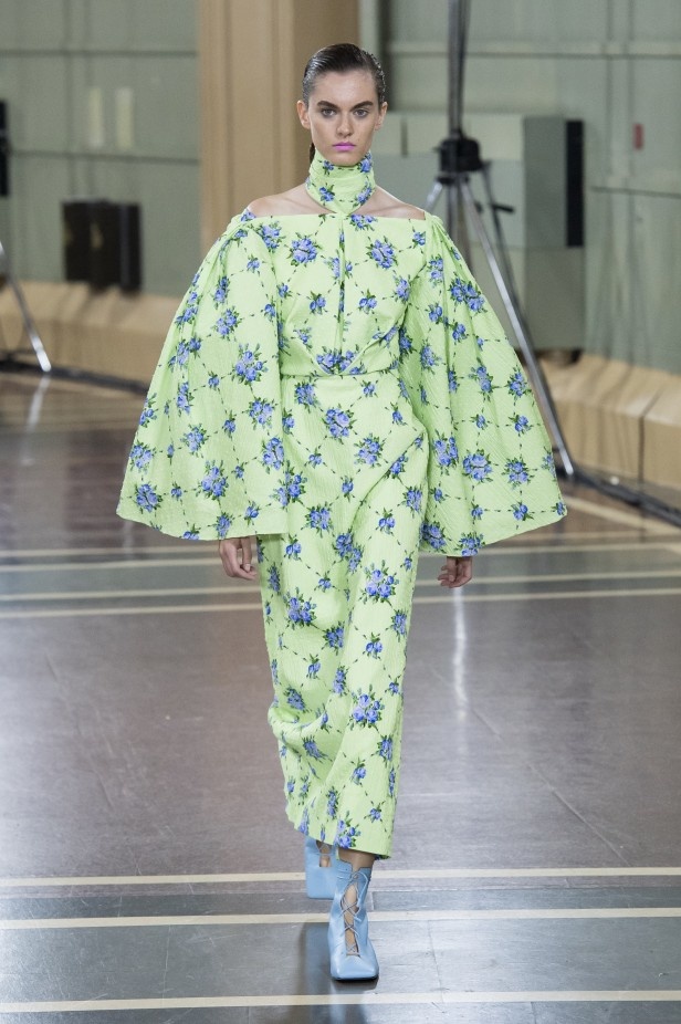 اسبوع الموضة في لندن 2019 مجموعة إميليا ويكستيد للملابس الجاهزة موضة ربيع وصيف 2020