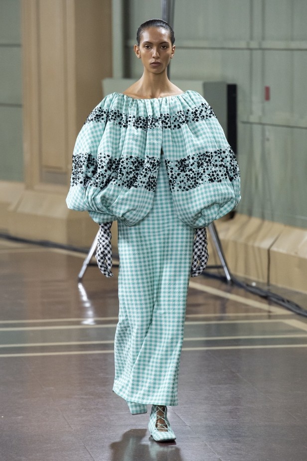 اسبوع الموضة في لندن 2019 مجموعة إميليا ويكستيد للملابس الجاهزة موضة ربيع وصيف 2020