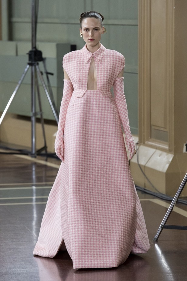 اسبوع الموضة في لندن 2019 مجموعة إميليا ويكستيد للملابس الجاهزة موضة ربيع وصيف 2020