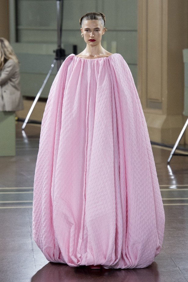 اسبوع الموضة في لندن 2019 مجموعة إميليا ويكستيد للملابس الجاهزة موضة ربيع وصيف 2020