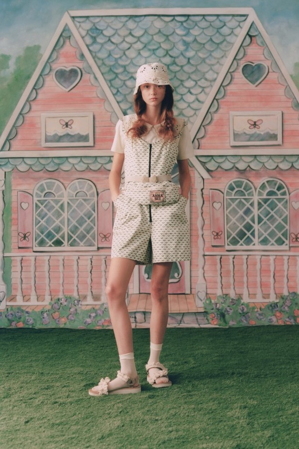 عرض ازياء Anna Sui لموسم ربيع وصيف 2021