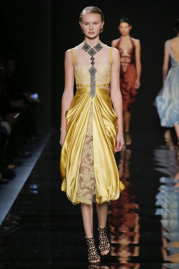 مجموعة خيالية وحالمة من ريم عكرا لشتاء 2016