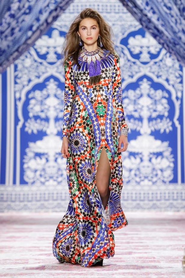 عرض أزياء نعيم خان لخريف وشتاء 2019‏