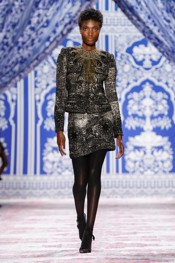 عرض أزياء نعيم خان لخريف وشتاء 2019‏