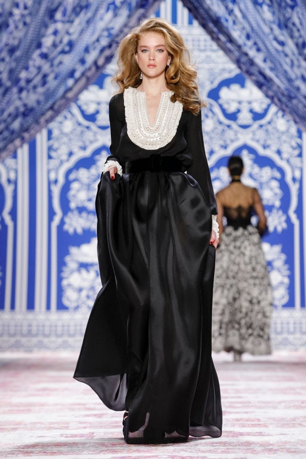 عرض أزياء نعيم خان لخريف وشتاء 2019‏