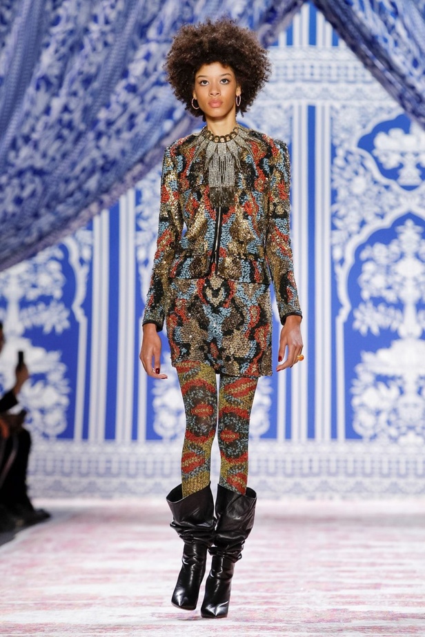 عرض أزياء نعيم خان لخريف وشتاء 2019‏