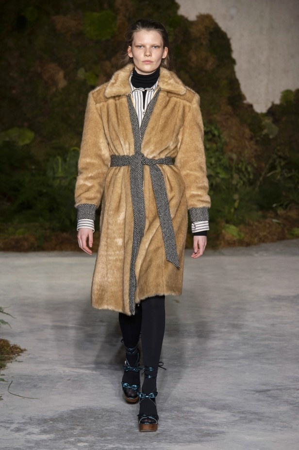 مجموعة Alexa Chung لخريف وشتاء 2019