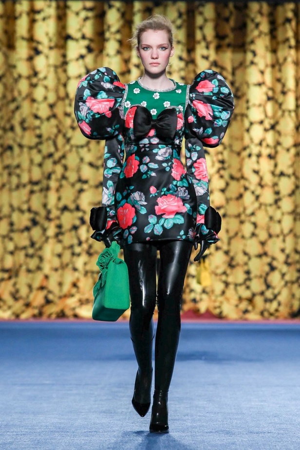 عرض أزياء Richard Quinn لخريف وشتاء 2020-2021