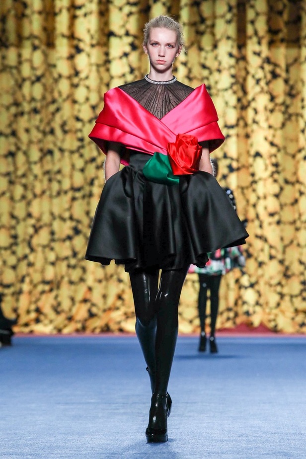 عرض أزياء Richard Quinn لخريف وشتاء 2020-2021