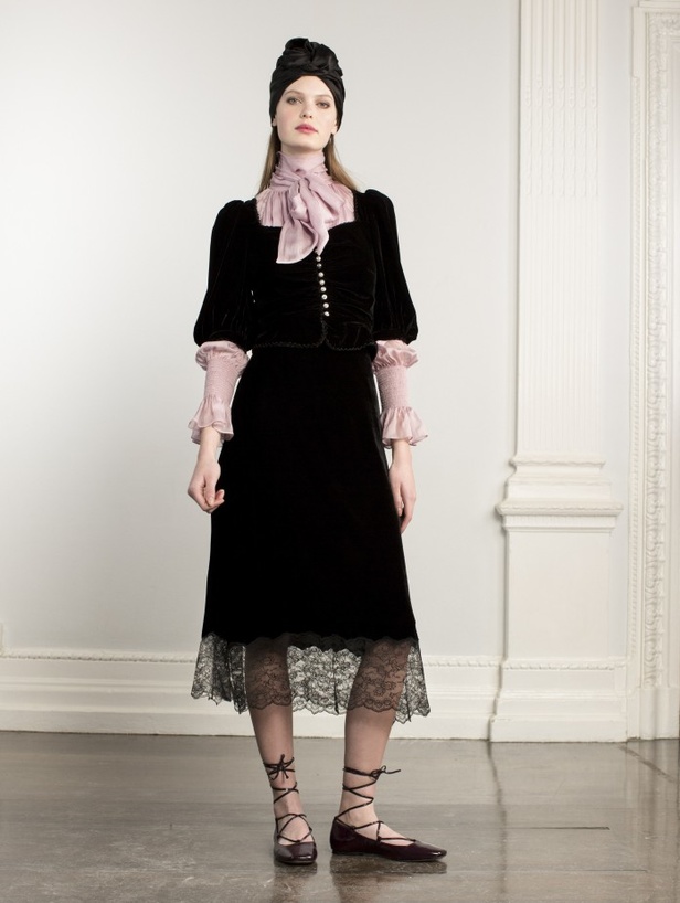 مجموعة TEMPERLEY LONDON من اسبوع الموضة في لندن لخريف وشتاء 2020/2021