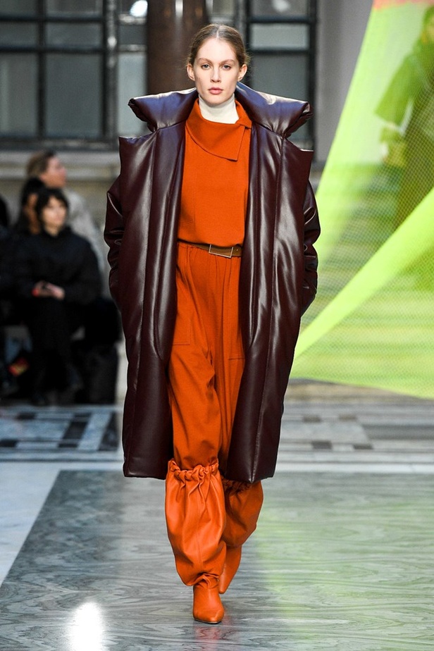 ازياء ROKSANDA لخريف وشتاء 2020-2021 خلال اسبوع الموضة في لندن   