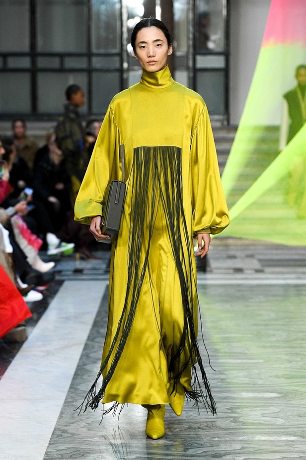 ازياء ROKSANDA لخريف وشتاء 2020-2021 خلال اسبوع الموضة في لندن   