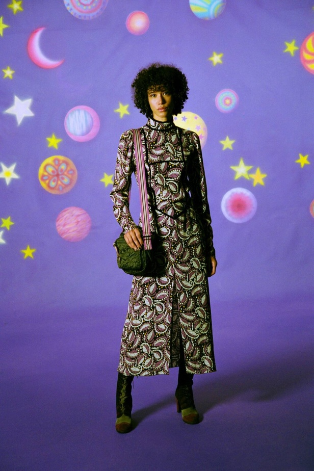 عرض ازياء مجموعة Anna Sui لصيحات موسم خريف وشتاء 2021