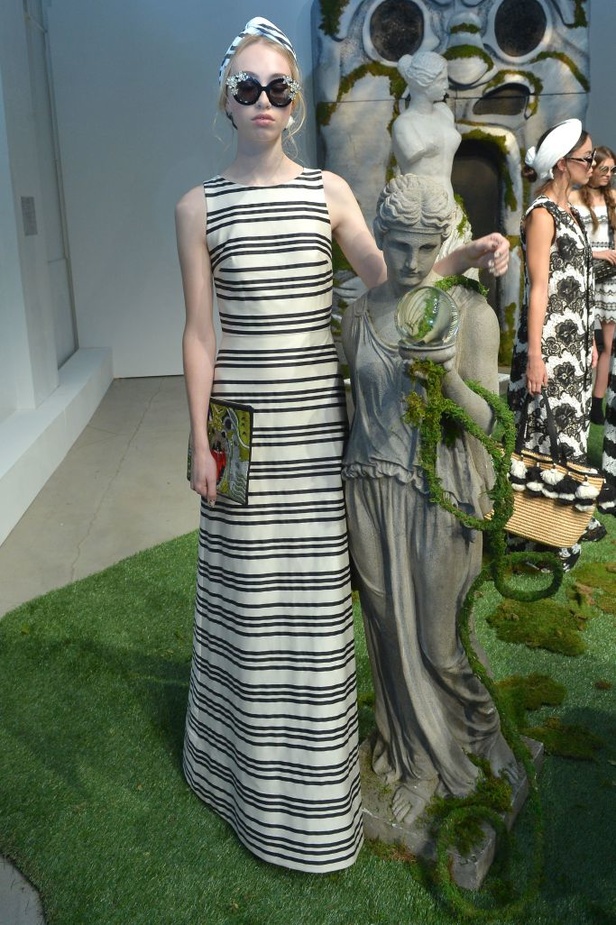 مجموعة Alice & Olivia لموسمي ربيع وصيف ٢٠١٧