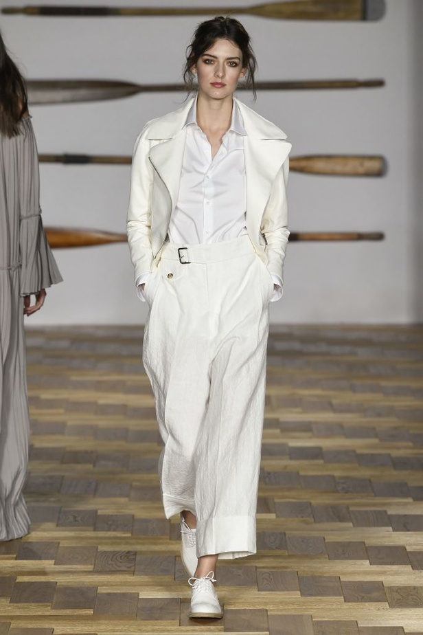 مجموعة Daks لربيع وصيف 2018