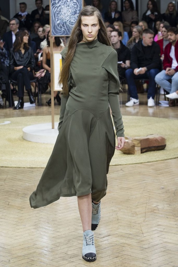 مجموعة جي.دبليو أندرسون لربيع و صيف 2018