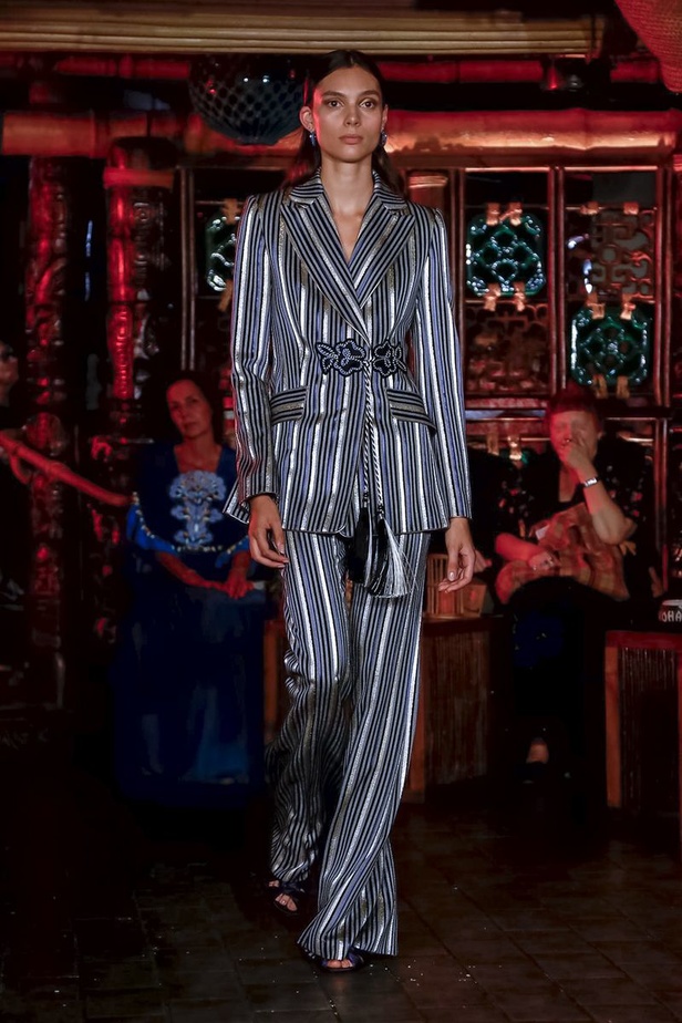 عرض أزياء Peter Pilotto لربيع وصيف ٢٠١٩ !