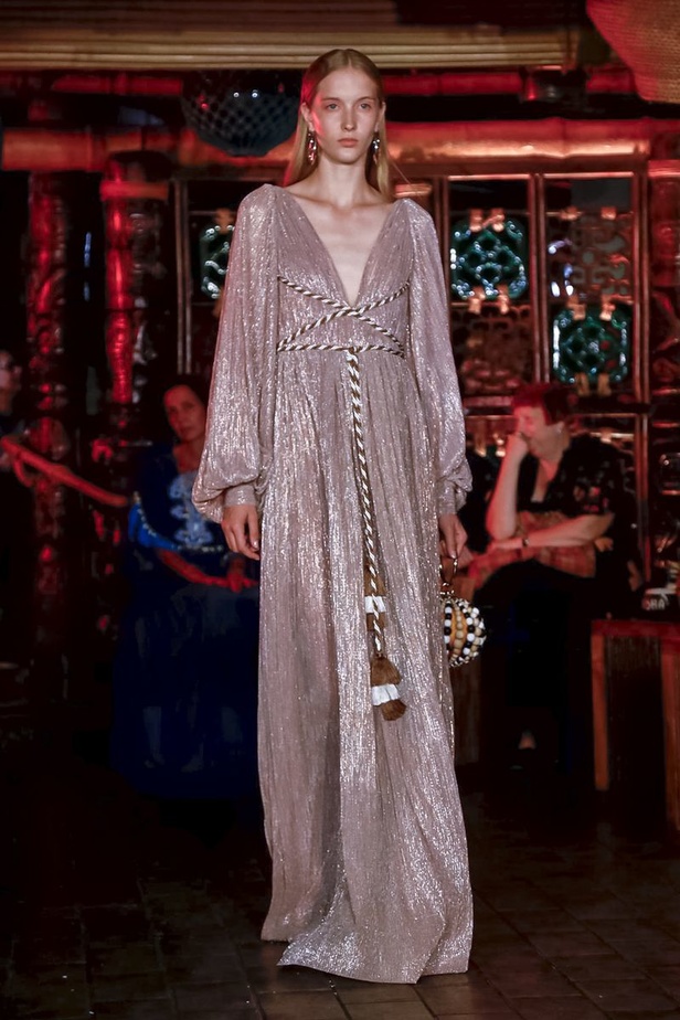 عرض أزياء Peter Pilotto لربيع وصيف ٢٠١٩ !