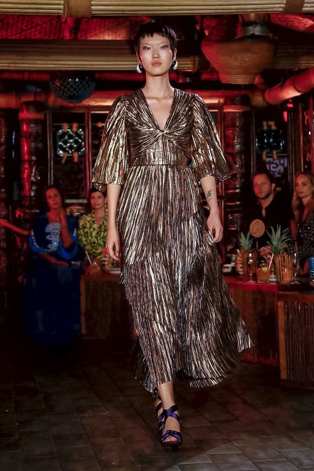 عرض أزياء Peter Pilotto لربيع وصيف ٢٠١٩ !