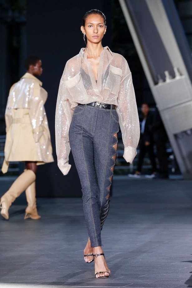 اسبوع الموضة في لندن 2019   مجموعة أزياء ديفيد كوما الجاهزة لربيع وصيف 2020