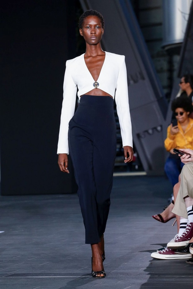 اسبوع الموضة في لندن 2019   مجموعة أزياء ديفيد كوما الجاهزة لربيع وصيف 2020