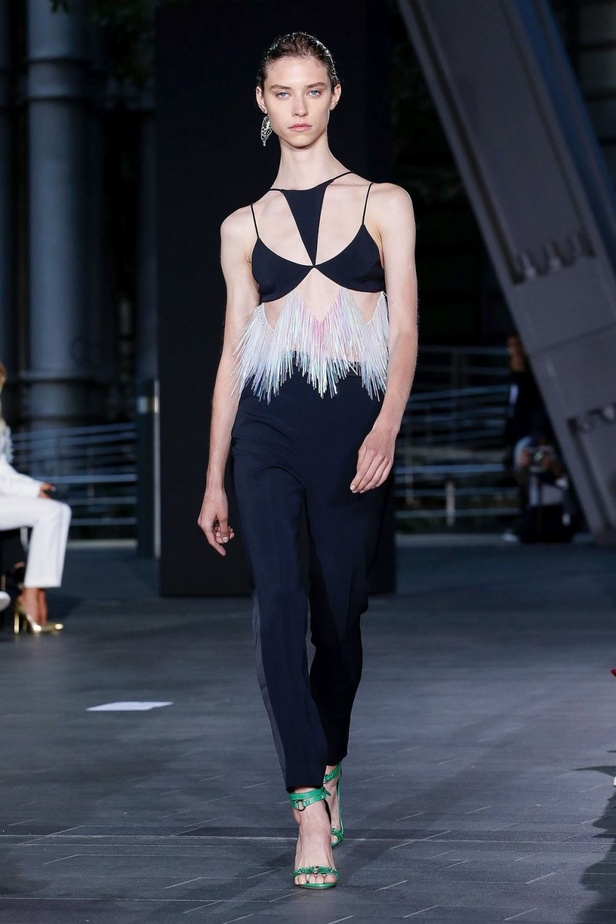 اسبوع الموضة في لندن 2019   مجموعة أزياء ديفيد كوما الجاهزة لربيع وصيف 2020