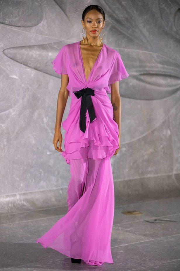 اسبوع الموضة في نيويورك 2019 عرض أزياء  Naeem Khan  ربيع وصيف 2020  