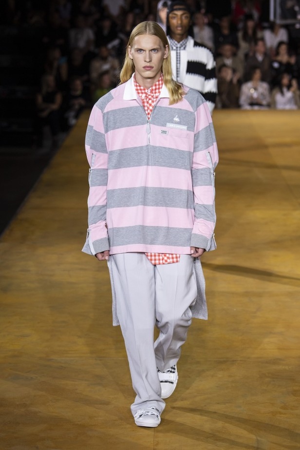 اسبوع الموضة في لندن 2019 عرض أزياء BURBERRY لربيع وصيف 2020