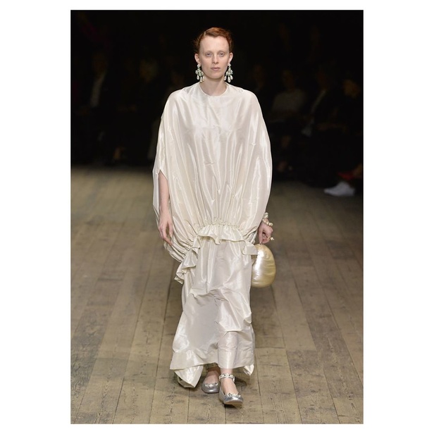 عرض مجموعة Simone Rocha ربيع وصيف 2019