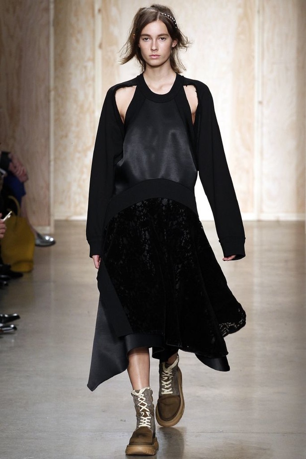 عرض ازياء "دي كاي أن واي" خريف وشتاء 2016-2017