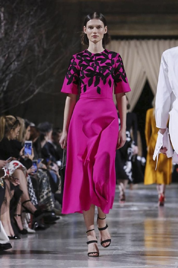 عرض أزياء اوسكار دي لارانتا لموسم خريف وشتاء 2018