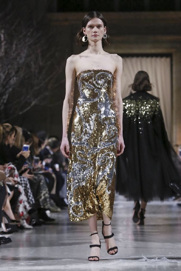 عرض أزياء اوسكار دي لارانتا لموسم خريف وشتاء 2018