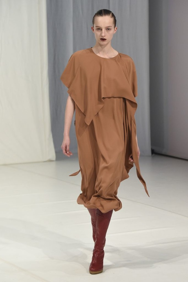 مجموعة Chalayan لخريف و شتاء 2018