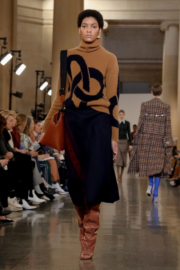 مجموعة فيكتوريا بيكهام لموسم خريف وشتاء 2019-2020