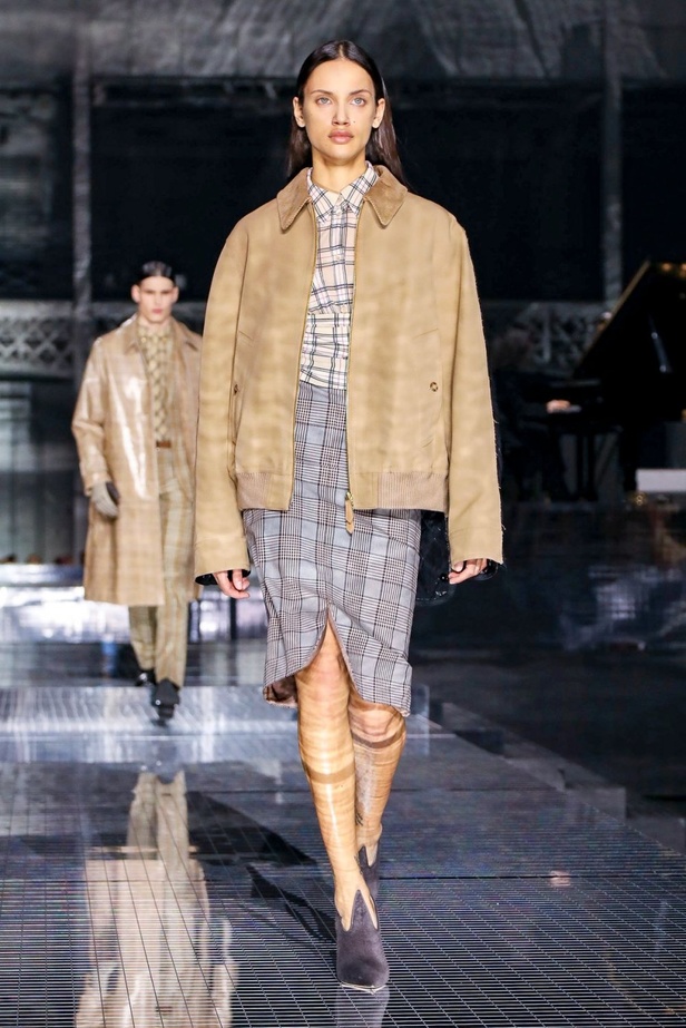 مجموعة بربري لخريف وشتاء 2020-2021 من اسبوع الموضة في لندن