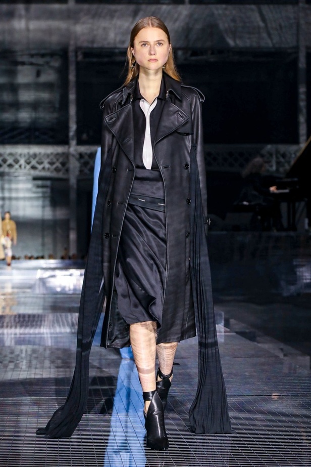 مجموعة بربري لخريف وشتاء 2020-2021 من اسبوع الموضة في لندن