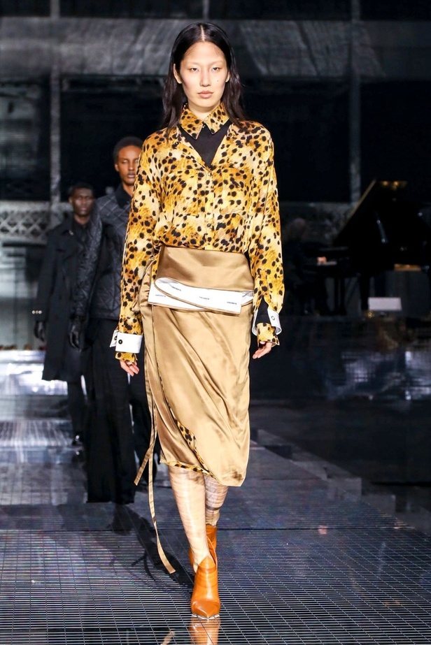 مجموعة بربري لخريف وشتاء 2020-2021 من اسبوع الموضة في لندن