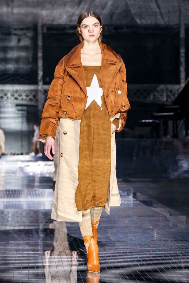 مجموعة بربري لخريف وشتاء 2020-2021 من اسبوع الموضة في لندن