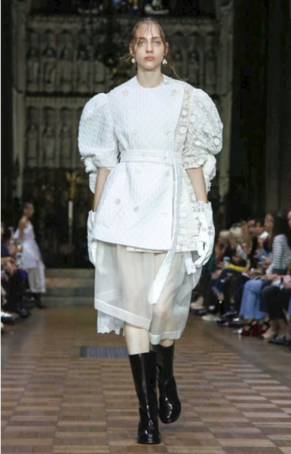 مجموعة Simone Rocha للأزياء الجاهزة لربيع وصيف 2017 !