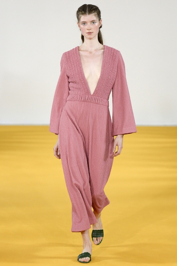 مجموعة Emilia Wickstead لربيع وصيف 2017