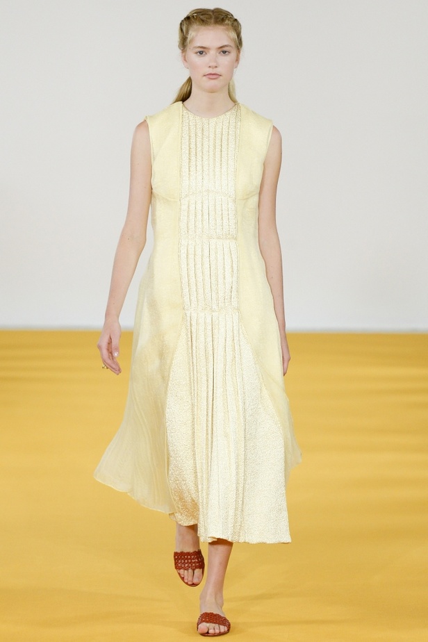 مجموعة Emilia Wickstead لربيع وصيف 2017