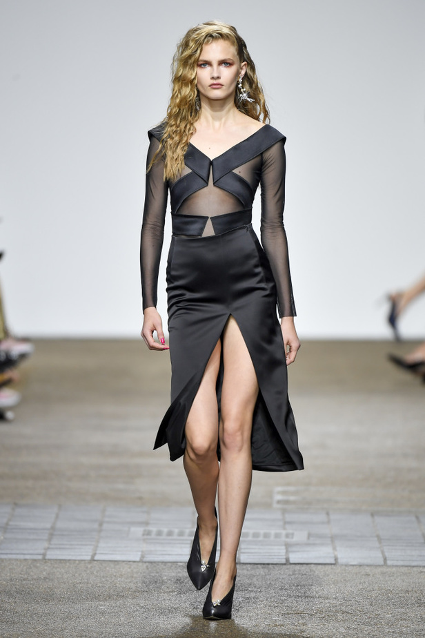 مجموعة TopShop Unique لربيع وصيف ٢٠١٧!