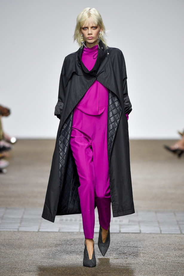 مجموعة TopShop Unique لربيع وصيف ٢٠١٧!