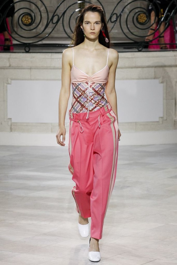 مجموعة بيتر بيلوتو لربيع و صيف 2018