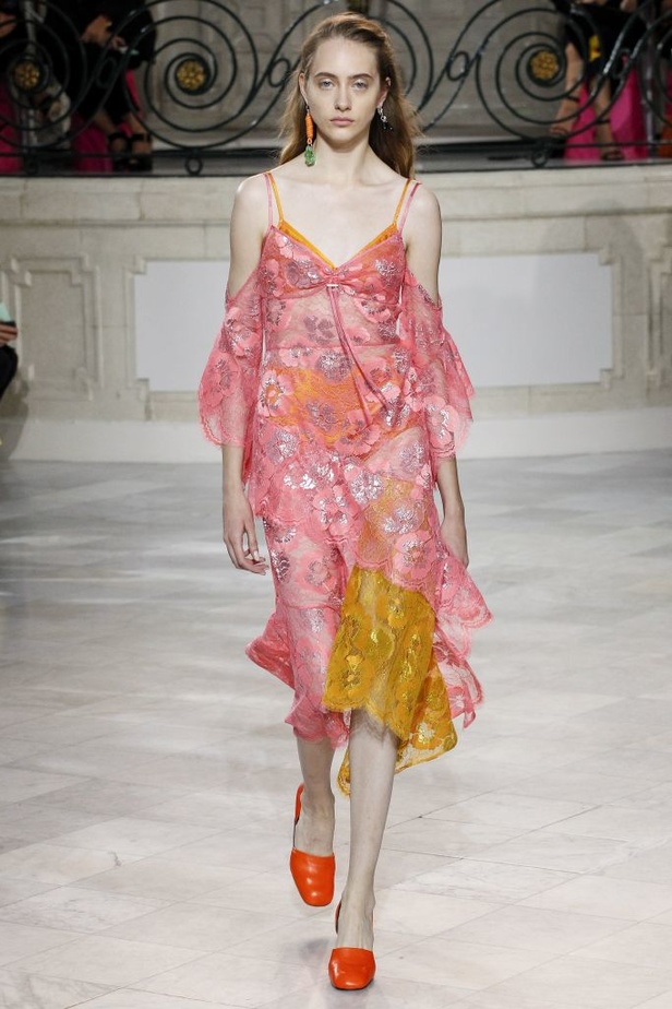 مجموعة بيتر بيلوتو لربيع و صيف 2018