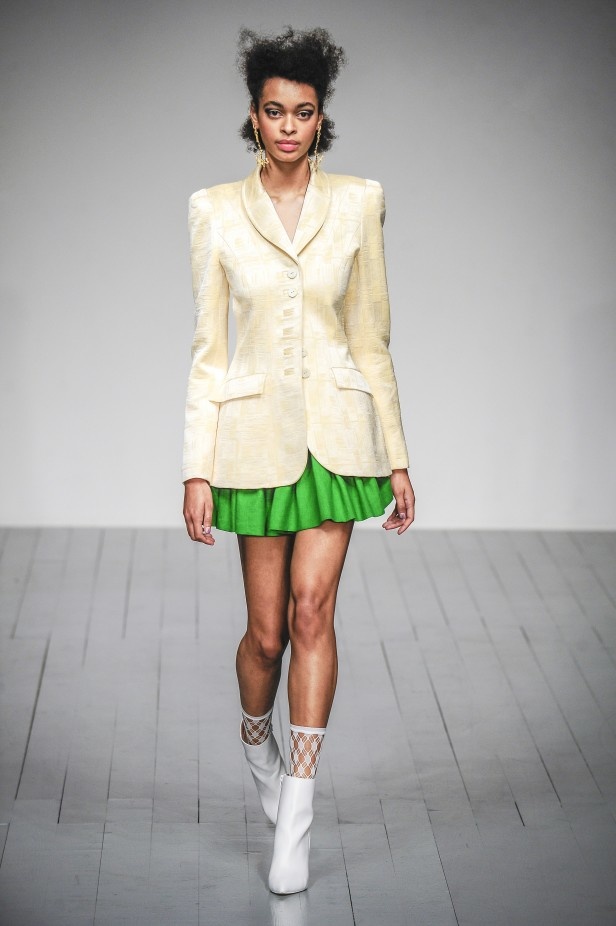 لوحة من الالوان الصيفية في مجموعة Paul Costelloe لربيع وصيف 2019