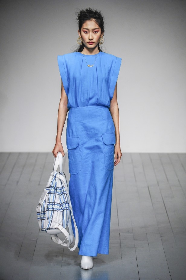 لوحة من الالوان الصيفية في مجموعة Paul Costelloe لربيع وصيف 2019