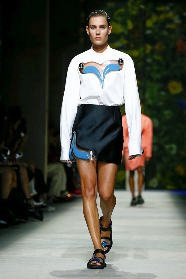 اسبوع الموضة في لندن 2019 أزياء CHRISTOPHER KANE الفاخرة لربيع وصيف 2020