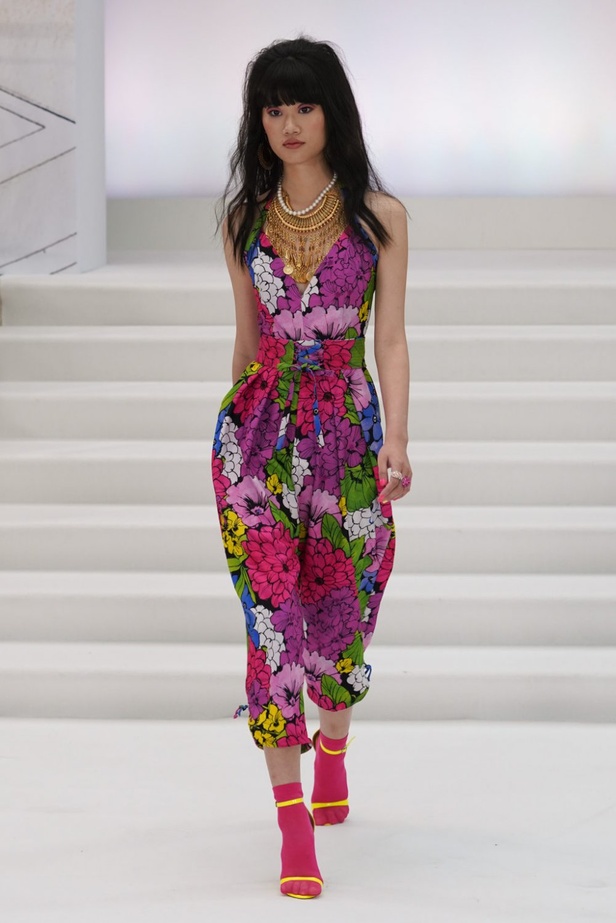 اسبوع الموضة في لندن 2019  أزياء PAUL COSTELLO الجاهزة لربيع وصيف 2020