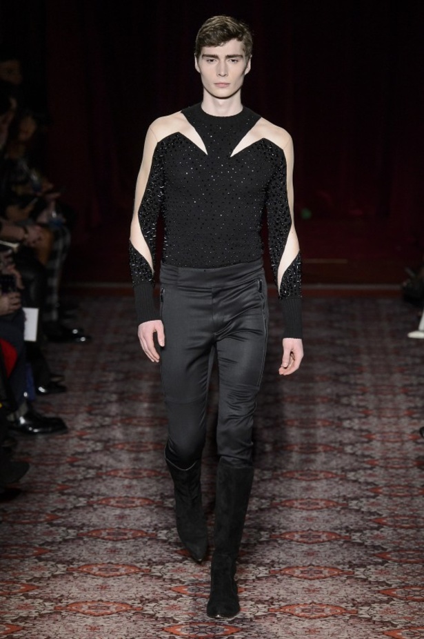 مجموعة جوليان ماكدونالد للألبسة الجاهزة لخريف و شتاء 2017